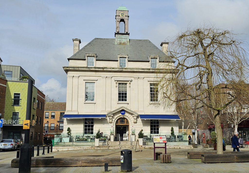 Daniels Restaurant in the old Magistrates Court Brentford